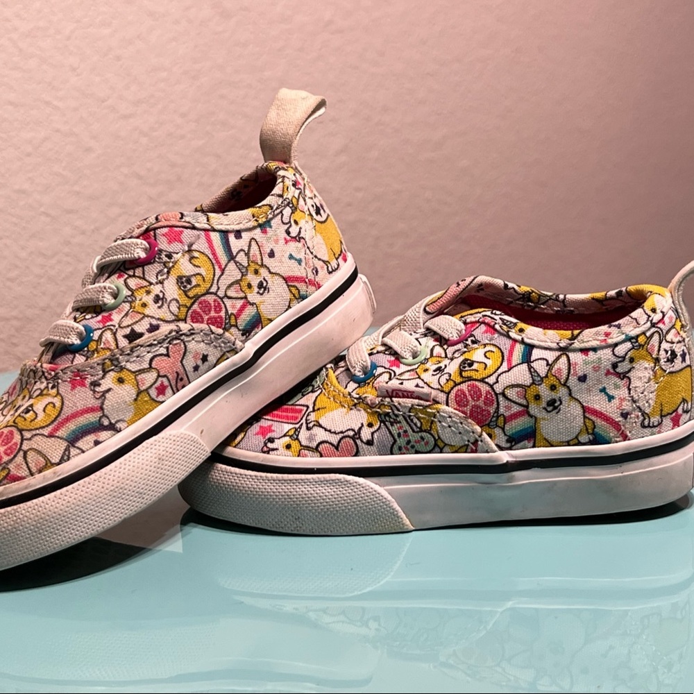 Vans - Picture 2 of 7